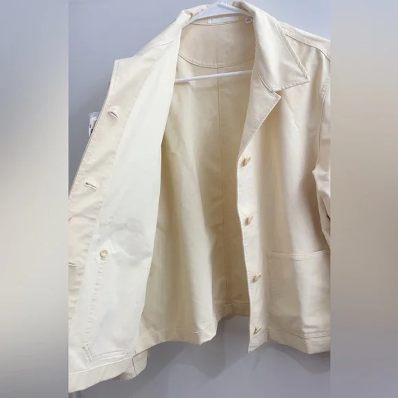 UNIQLO OFF WHITE JACKET SIZE XL 🤍 - Picture 3 of 7